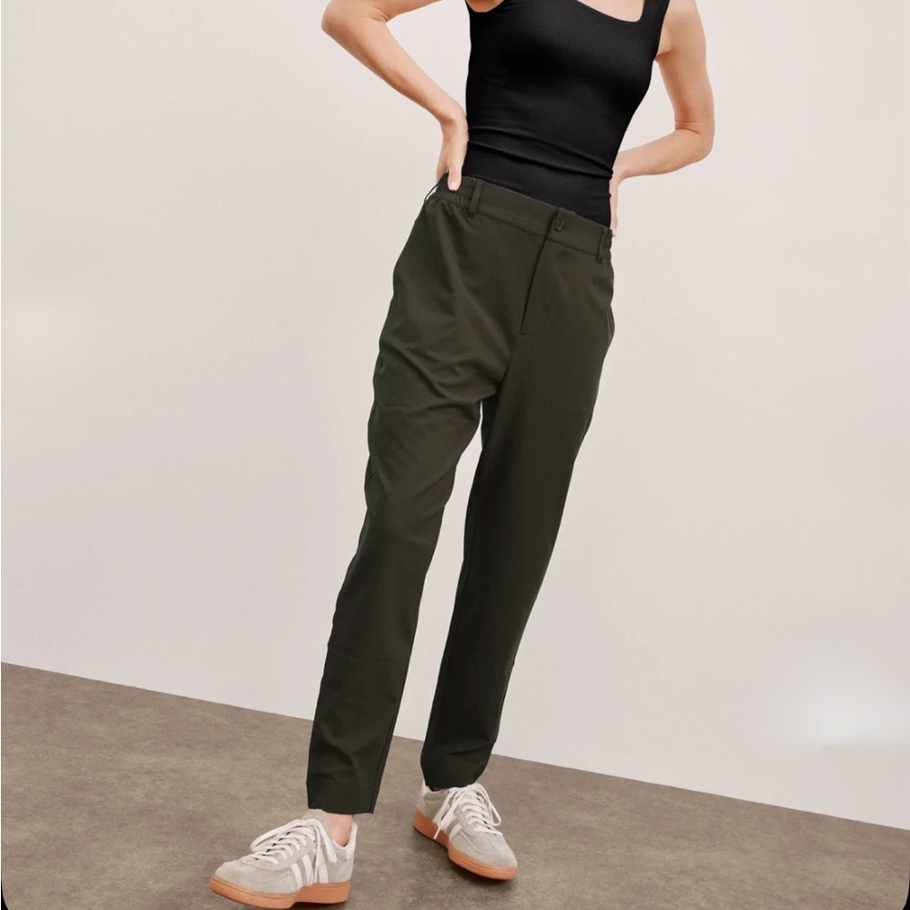 Beyond Yoga Status Tapered Pant